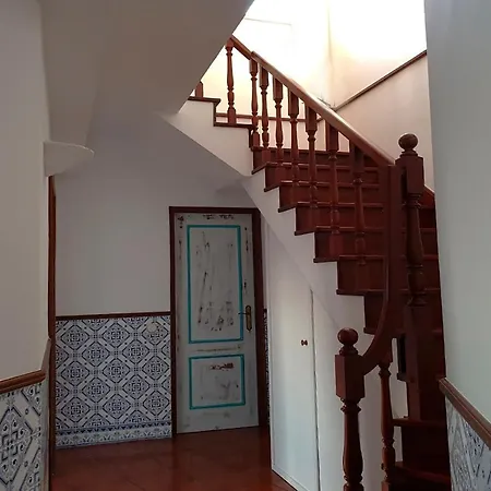 Almagreira House *