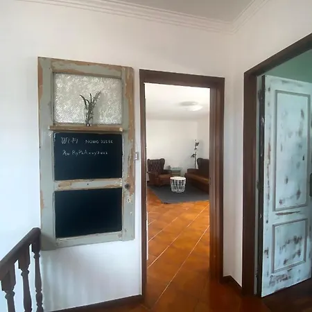 Almagreira House