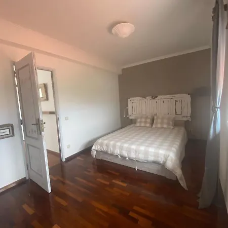 Almagreira House * Ferrel (Leiria)